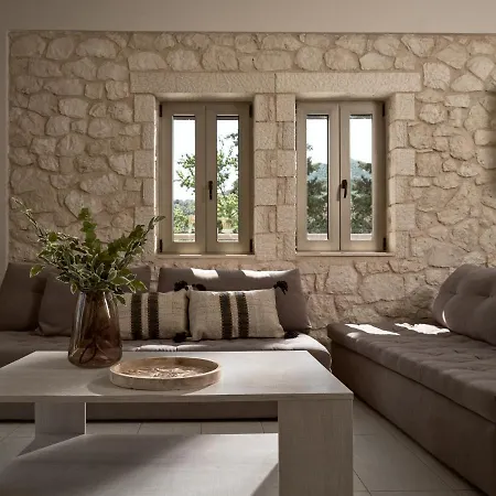 Avesta Private Villas * Vlikhón