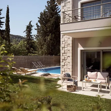 Avesta Private Villas Vlikhón